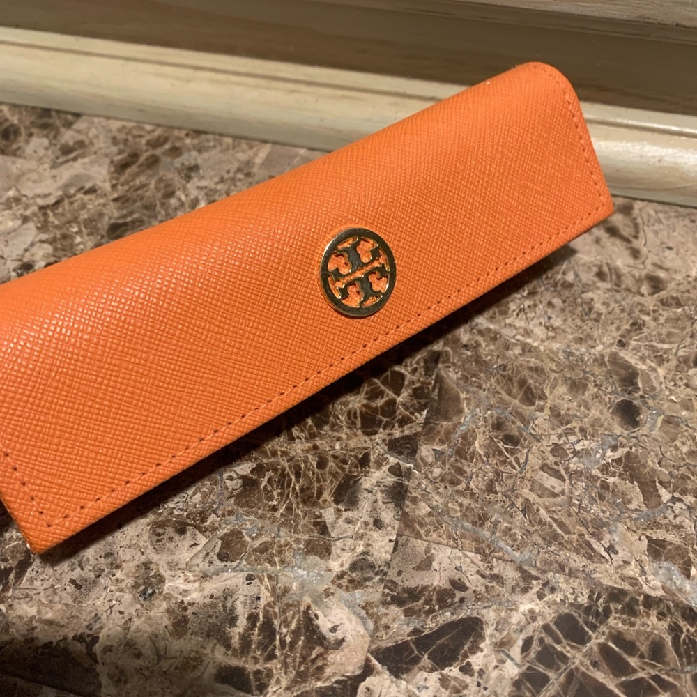 Tori Burch glasses case